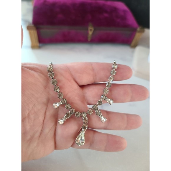 Joseph Weisner NY Clear Rhinestone Necklace - Picture 4 of 10
